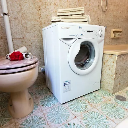 アパート Gallinara