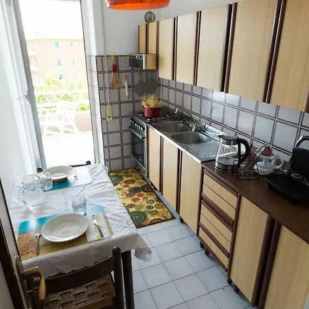 Gallinara アパート アルベンガ